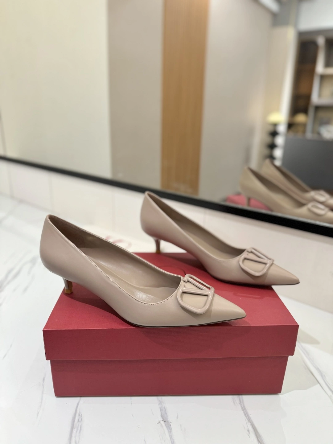COCO-- V1859ti9o 1W2S0EN0MZFP45 Heel height：4.5CM goatskin Calfskin item:E-X138C3026